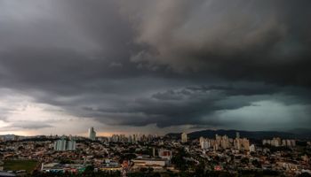 Previsão do tempo: tempestades afetam Sudeste, Centro-Oeste e Norte; RS enfrenta calor intenso