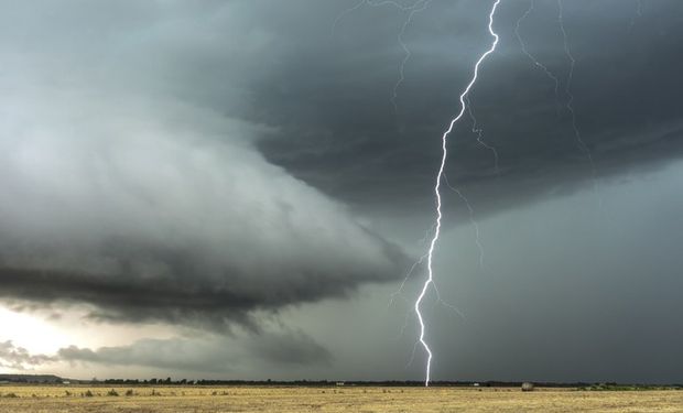 Ciclone extratropical avança e traz chuva forte, ventos e temporais ao Sul e Sudeste