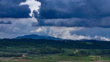 Ciclone ganha força, leva vento acima de 100 km/h ao Sul e espalha temporais pelo país