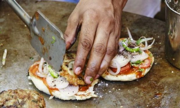 Cómo es el lugar en el que la ley prohíbe servir carne y no se puede comer ajo ni cebolla