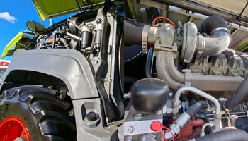 Para el campo, con más potencia que un F1: la máquina de más de 1100 HP que batió un récord y que ya se vende en la Argentina