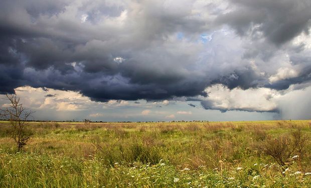 Alerta por lluvias y tormentas: un anticipo del cierre pluvial de octubre