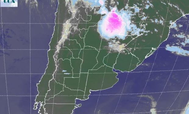 Actualmente los cielos despejados dominan la escena, tal como puede apreciarse en la imagen satelital.