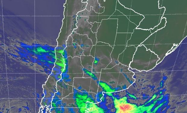 En el recorte de imagen satelital se aprecian las coberturas nubosas que se despliegan tomando gran parte de Buenos Aires.