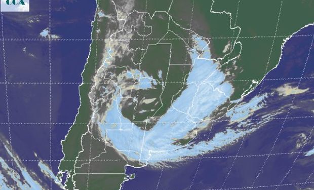 La imagen satelital presenta claramente la nubosidad que permite visualizar el sistema de baja presión que se va cerrando sobre su centro a la altura del sur de CB y noroeste de BA.