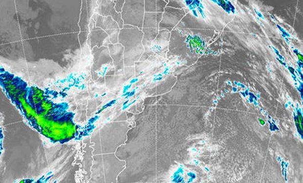 En el recorte de imagen satelital, se aprecia el avance de nubosidad desde el sur hacia el centro de la región pampeana.