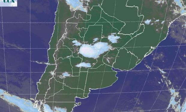 En la foto satelital se observa un importante nivel de actividad sobre el norte de Córdoba.