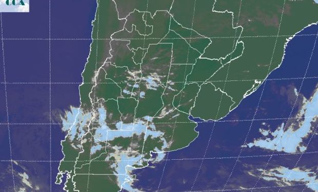 La foto satelital muestra algunas nubes de mayor desarrollo en el sur de la zona mediterránea, sin que las mismas se perfilen con demasiado potencial pluvial.