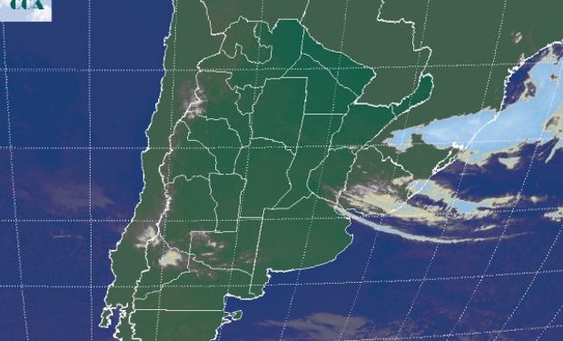 La foto satelital muestra una situación donde se generalizan los cielos despejados.