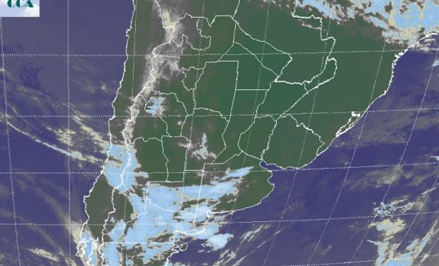 La foto satelital presenta una significativa diferencia respecto de ayer en cuanto a la estabilización de las condiciones meteorológicas sobre el NEA.