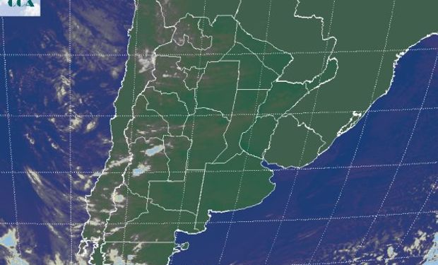 El avance de alguna nubosidad en altura deja coberturas en la zona semiárida del país, la cual se proyecta en hacia el este sin encontrar condiciones para su desarrollo.