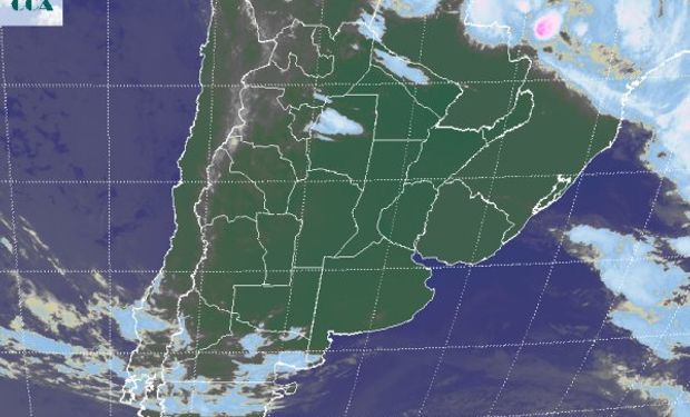 La foto satelital muestra el vasto dominio de cielos despejados.