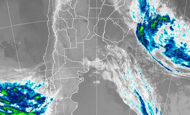 No se alcanzan a detectar zonas con nubes bajas que se presentan en el área de influencia del Río de la Plata o cielos con coberturas parciales sobre la Mesopotamia.