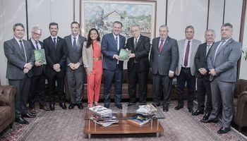 CNA pede ao Governo R$ 403,88 bi para Plano Safra 2023/2024