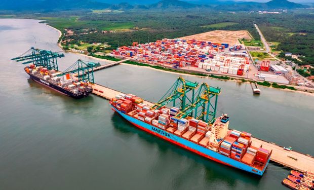 Coamo e Yara assinam memorando para estudos de terminal portuário em SC