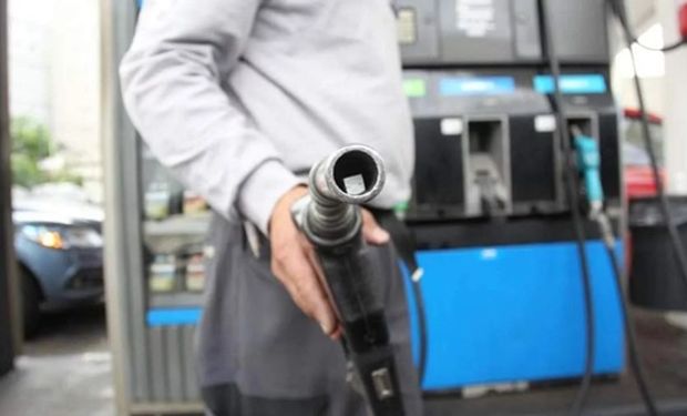 Falta de combustible: cuándo se debería normalizar el servicio