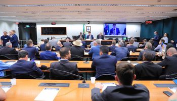 Comissão da Câmara aprova repasse mínimo anual de R$ 250 bilhões para o Plano Safra