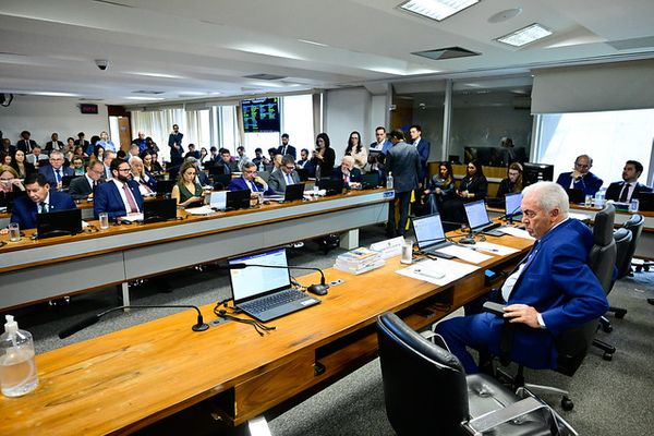comissao_senado