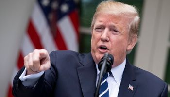 Trump abre un nuevo frente y anuncia aranceles a México