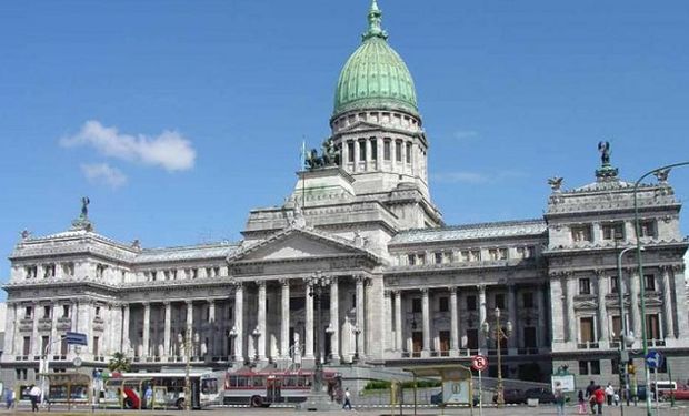 Poca actividad y mucha rosca: el Congreso mantiene un arranque lento