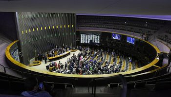 Agronegócio x Ambientalismo: novas frentes parlamentares se encontram no Congresso