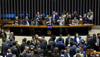 Congresso impõe derrota ao governo e garante isenção fiscal para Fiagros e FIIs