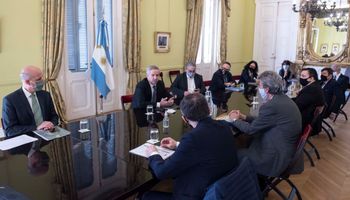 Sin Guzmán, pero con Todesca, Kulfas y Solá: el Consejo Agroindustrial presentó su plan al Gabinete de Alberto