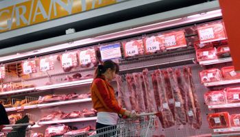Consumo de carne vacuna, en mínimos de cinco años