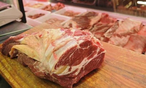 Uruguayos comen más carne de vaca que los argentinos.