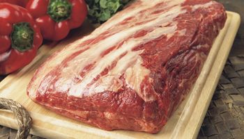 Más consumo de carne en 2025, pero un dato reflejó un cambió la dieta de los argentinos