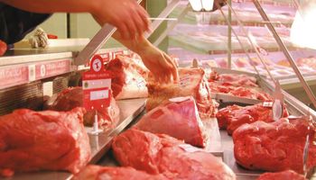 Carne: consumo cayó 4,1% y los frigoríficos piden más reintegros
