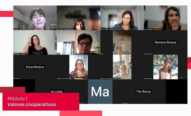 Más de 50 mujeres rurales de 18 provincias se capacitaron en cooperativismo