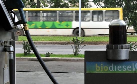 Documento defende metas globais mais ambiciosas, expansão do etanol e do biometano e aceleração da descarbonização no transporte