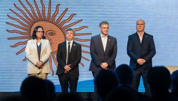 El Congreso Aapresid arrancó con un planteo desafiante: "¿De qué serviría que nosotros abracemos la siembra directa mientras todo el mundo está hablando de otra cosa?"