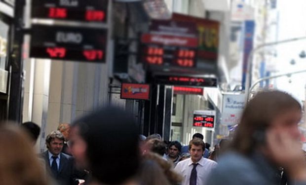 El dólar sumó 3 centavos en la semana y el ‘blue-blue’ sigue a $ 9,30
