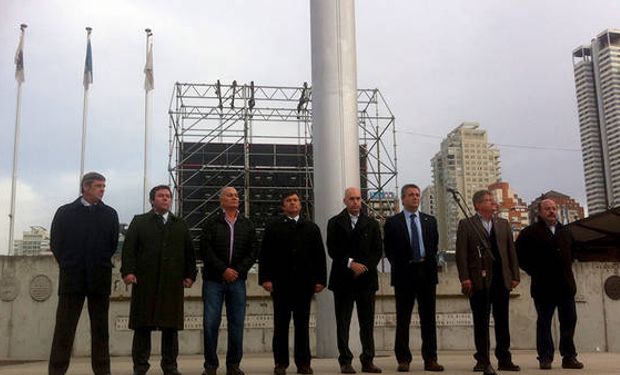 Rubén Ferrero (segundo desde la derecha) estuvo presente en la apertura de La Rural.