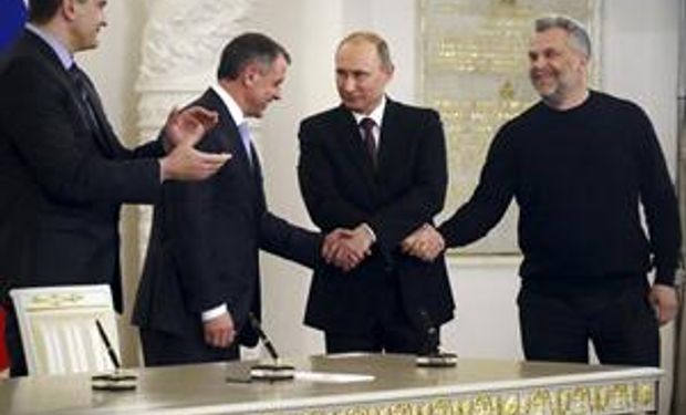 Putin ignoró a Occidente y firmó la anexión de Crimea a Rusia
