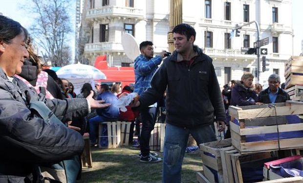 23/8/2016. Llamado de atención en la Plaza de Mayo.