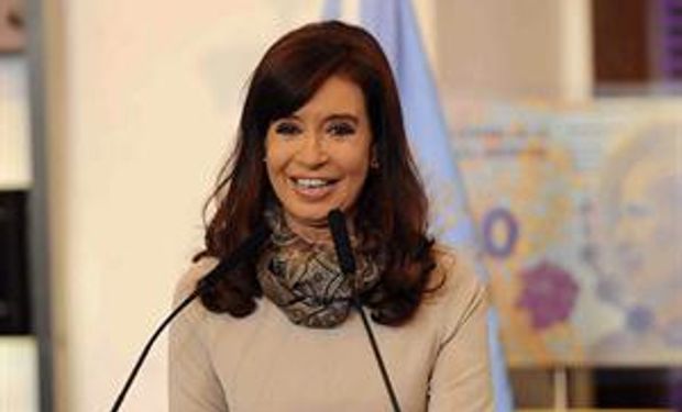 Cristina busca desdramatizar el default y prepara anuncios