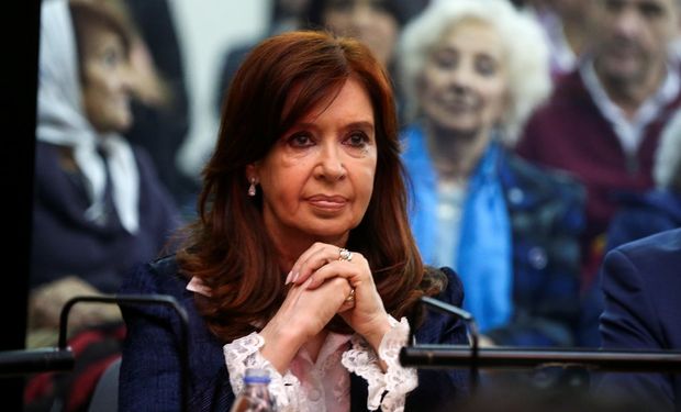 Ahora Cristina Kirchner bromeó sobre la rotura de silo bolsas y vuelve a tensar la relación con el campo