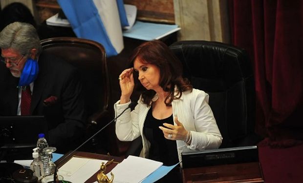 Para Cristina Kirchner la “economía bimonetaria” es el problema “más grave” de Argentina: su explicación