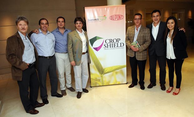 Directivos de DuPont Agro y SummitAgro