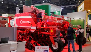 Inoculación líquida y conectividad total: las claves de Crucianelli en Aapresid 2025