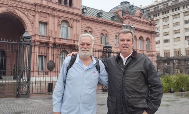 El productor que trajo a Ernesto Cruz, el "rey del maíz" que generó polémica en el campo: "Rompe paradigmas y puede afectar intereses. Hay muchas cosas para mejorar gastando lo mismo"