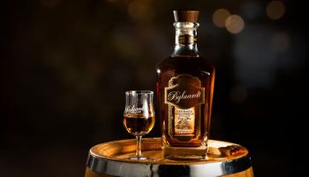 Conheça a cachaça catarinense envelhecida por 18 anos que virou a melhor do Brasil
