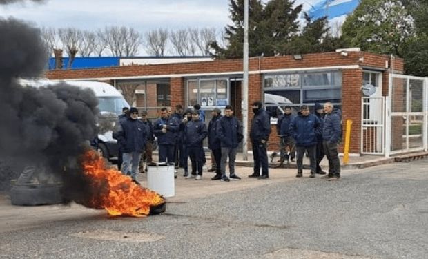 Dánica cerró una planta y apuntó contra el gremio por trabar e impedir el normal funcionamiento 