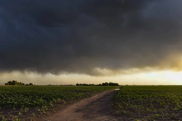 noticiaspuertosantacruz.com.ar - Imagen extraida de: https://news.agrofy.com.ar/noticia/210236/probabilidad-lluvias-que-dice-pronostico-tiempo-fin-semana