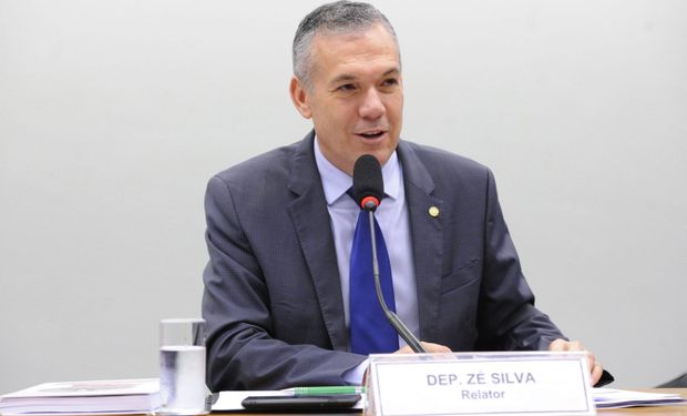 Deputado Zé Silva (SD-MG), coordenador da Comissão de Agricultura Familiar da FPA, chamou a atenção para as dificuldades em relação às taxas e o montante de recursos