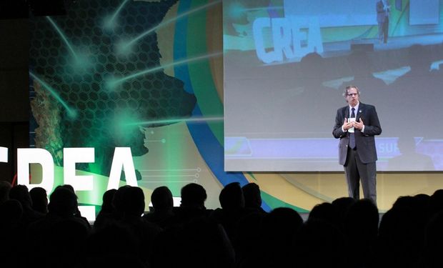 Alejandro Blacker, presidente de Aacrea, durante una conferencia ofrecida en el Congreso Tecnológico CREA