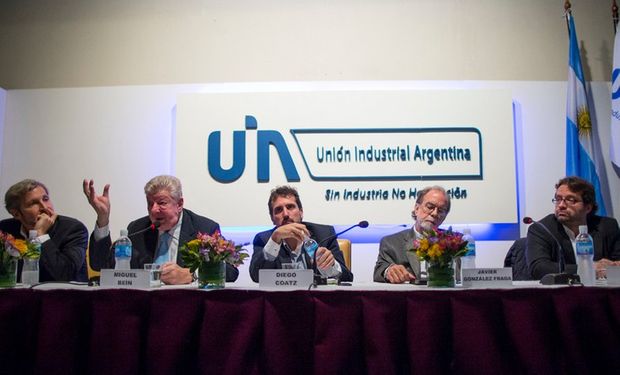 Frigerio, Bein, Diego Coatz (UIA), González Fraga y Marco Lavagna, ayer, durante el panel. Foto: Aníbal Greco.